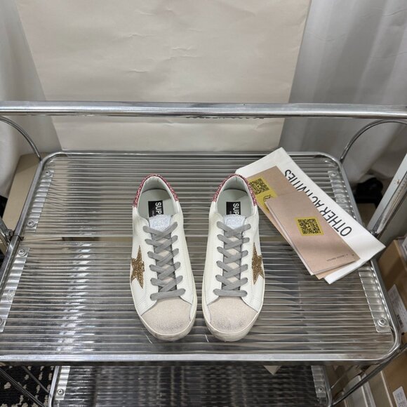 Golden Goose sneakers - Picture 3 of 9